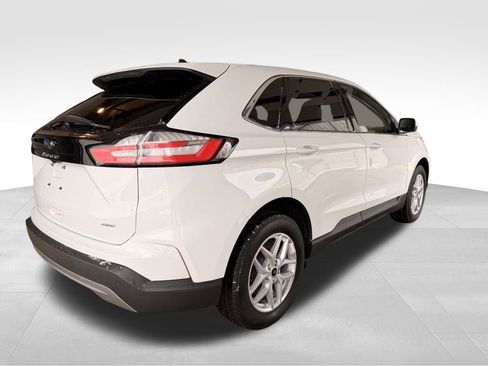Used 2024 Ford Edge SEL image 5