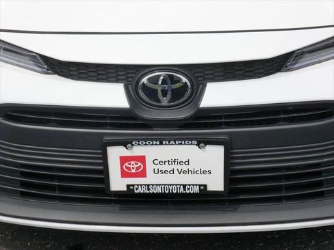 Certified 2025 Toyota Corolla LE FWD image 9