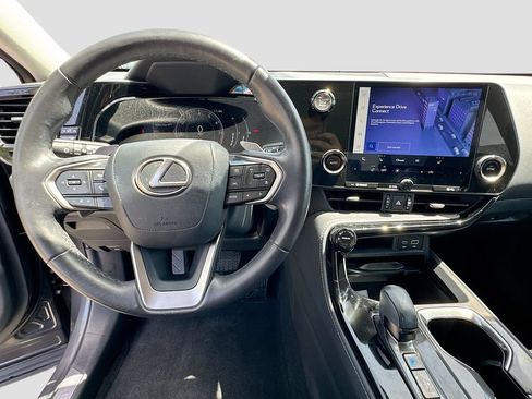 Used 2025 Lexus NX 250 FWD w/ Cold Area Package image 12