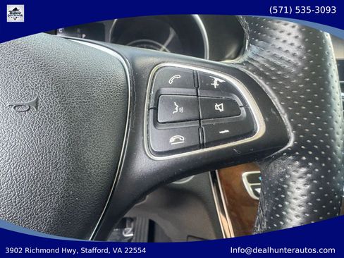 Used 2016 Mercedes-Benz GLC 300 4MATIC image 32