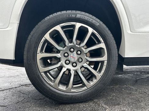 Used 2022 GMC Acadia Denali w/ Denali Ultimate Package image 18