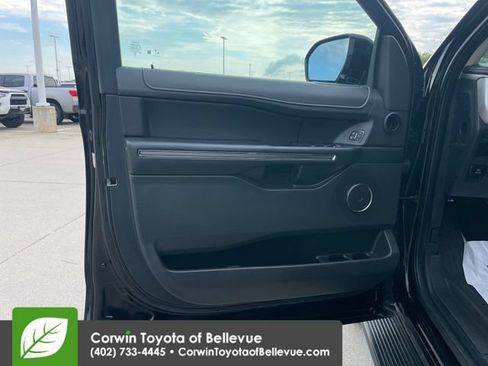 Used 2024 Ford Expedition XLT AWD/4WD image 10