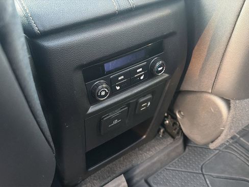 Used 2022 Chevrolet Traverse Premier w/ Redline Edition FWD image 11