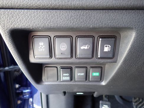 Used 2019 Nissan Rogue SV AWD/4WD image 23