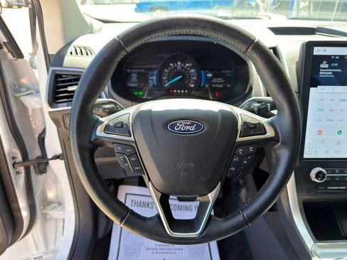 Used 2024 Ford Edge SEL w/ Sport Appearance Package AWD/4WD image 34