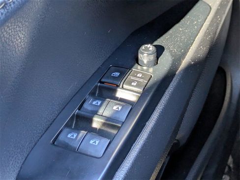 Certified 2020 Toyota Camry LE image 24