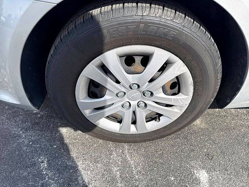 Used 2020 Chevrolet Sonic LT image 14