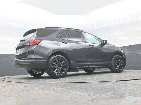 Used 2023 Chevrolet Equinox RS w/ RS Leather Package AWD/4WD image 24