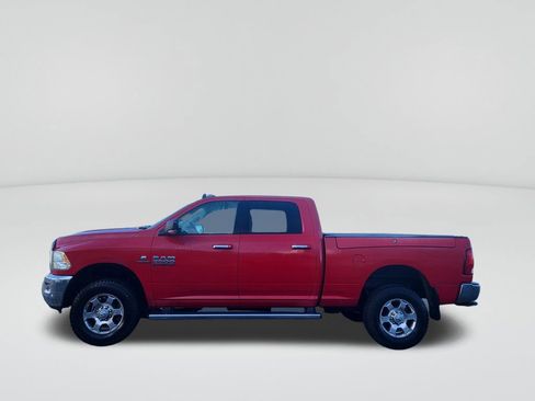 Used 2018 RAM 2500 SLT w/ Luxury Group image 2