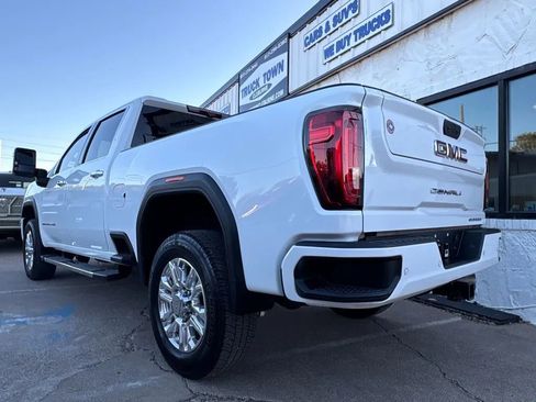 Used 2020 GMC Sierra 2500 Denali w/ Technology Package AWD/4WD image 2