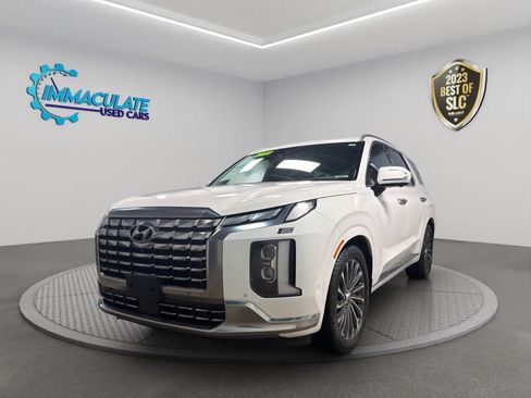 Used 2023 Hyundai Palisade Calligraphy w/ Cargo Package FWD image 1