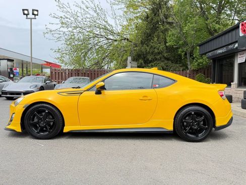 Used 2015 Scion FR-S Release Series 1.0 RWD image 9