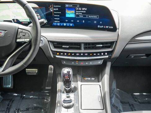 Used 2025 Cadillac CT5 Sport RWD image 13