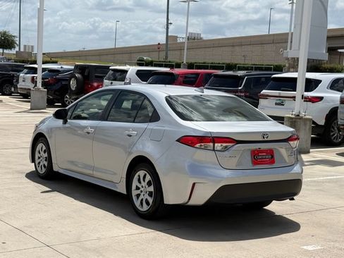 Used 2024 Toyota Corolla LE FWD image 6