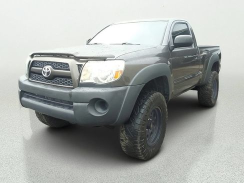 Used 2011 Toyota Tacoma 4x4 Regular Cab image 3