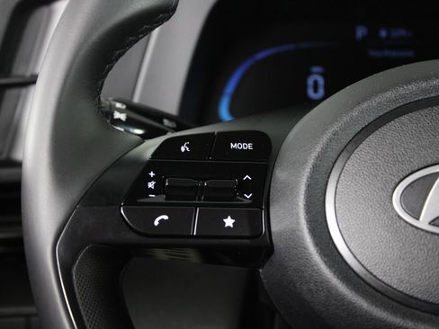 Certified 2025 Hyundai Elantra Sport FWD image 26