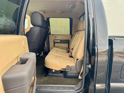 Used 2014 Ford F250 Lariat w/ Lariat Interior Package image 17