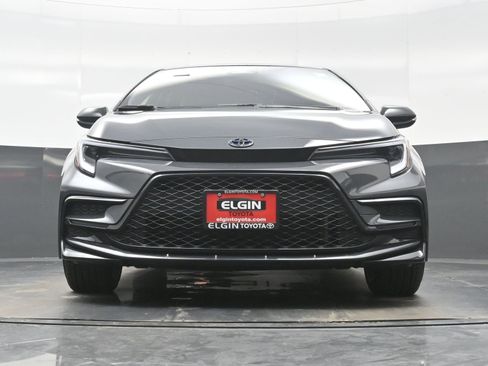 Used 2025 Toyota Corolla SE w/ SE Premium Package image 27