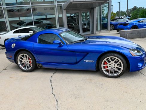 Used 2006 Dodge Viper SRT-10 RWD image 4