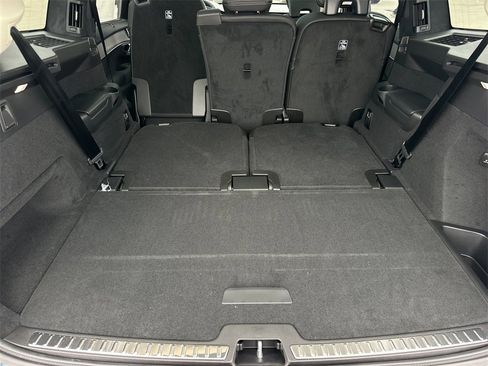 New 2026 Volvo XC90 T8 Ultra w/ Lounge Package image 15