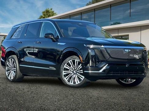 New 2026 Cadillac Vistiq Premium Luxury w/ LPO, Floor Liner Package image 2