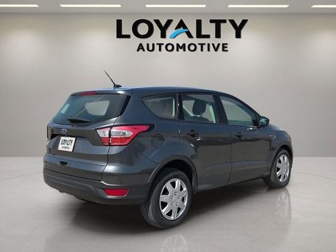 Used 2018 Ford Escape S image 5