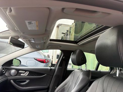 Used 2018 Mercedes-Benz E 300 4MATIC image 20