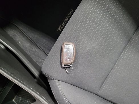 Used 2019 Hyundai Tucson Value AWD/4WD image 32