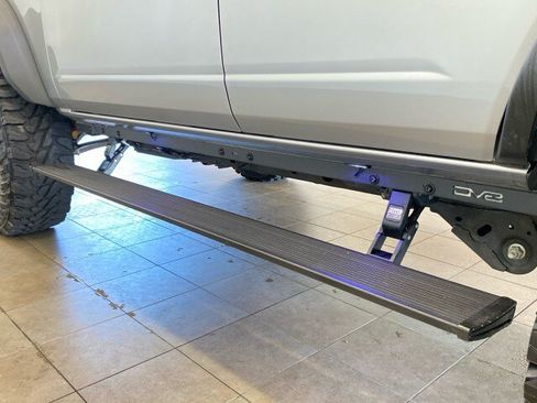 Used 2024 Ford Bronco Badlands AWD/4WD image 10