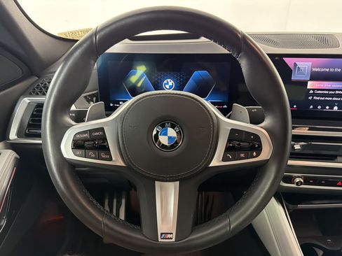 Used 2024 BMW X6 xDrive40i w/ M Sport Professional Package AWD/4WD image 11