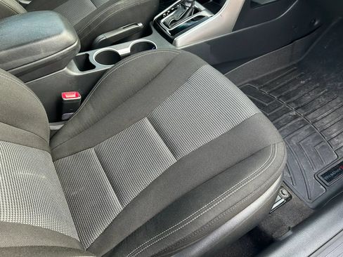 Used 2017 Hyundai Elantra GT FWD image 14