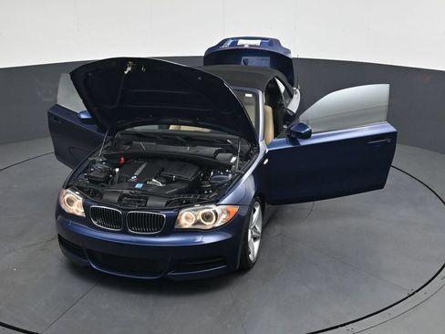 Used 2011 BMW 135i Convertible RWD image 48