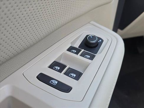 New 2026 Volkswagen Atlas SE AWD/4WD image 11