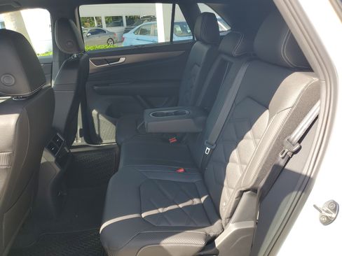 New 2026 Volkswagen Atlas Cross Sport SE FWD image 10