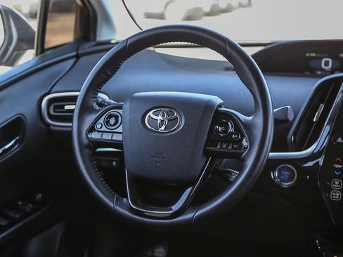 Used 2021 Toyota Prius Prime XLE FWD image 18