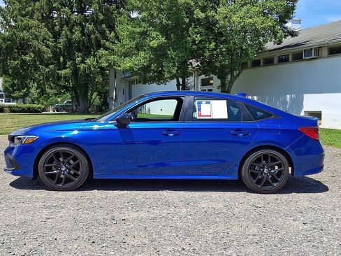 Used 2023 Honda Civic Sport image 7
