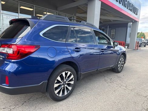 Used 2016 Subaru Outback 2.5i Limited AWD/4WD image 3