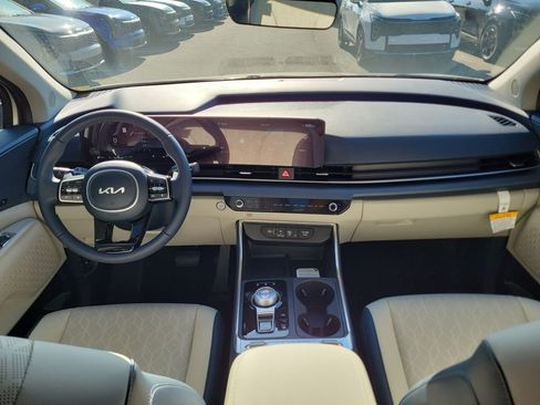 New 2026 Kia Carnival SX FWD image 18