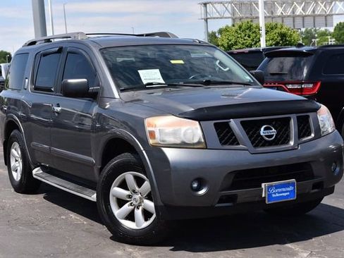 Used 2014 Nissan Armada SV AWD/4WD image 2