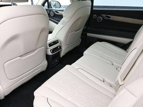 Used 2022 Genesis GV80 2.5T w/ Prestige Package 04 image 22