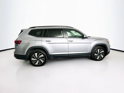 Used 2025 Volkswagen Atlas SE image 10