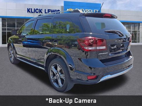 Used 2018 Dodge Journey Crossroad w/ Driver Convenience Group FWD image 5