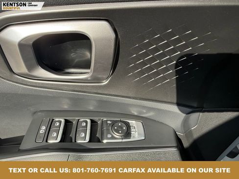 Used 2025 Kia Sorento EX image 23
