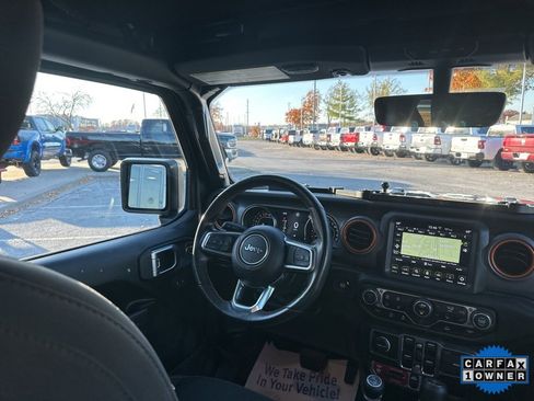 Used 2023 Jeep Gladiator Mojave w/ Cold Weather Group image 47