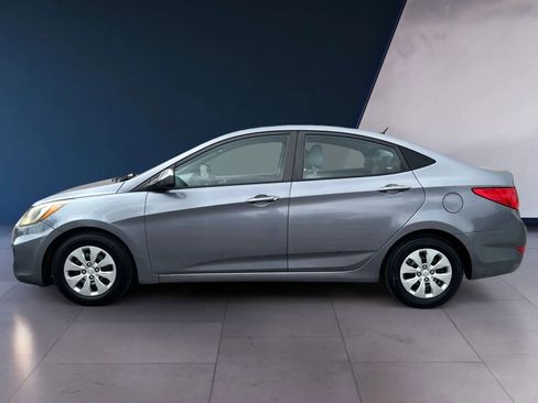 Used 2016 Hyundai Accent SE image 2