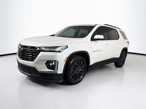 Used 2023 Chevrolet Traverse RS AWD/4WD image 3