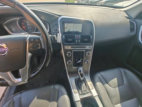 Used 2016 Volvo XC60 T5 Premier FWD image 11