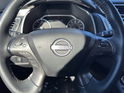 Used 2023 Nissan Murano SV image 21
