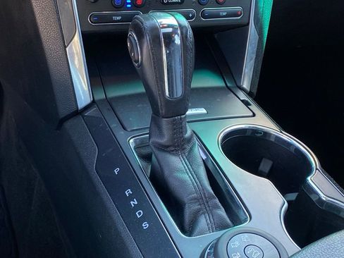 Used 2018 Ford Explorer Limited w/ Equipment Group 301A AWD/4WD image 20