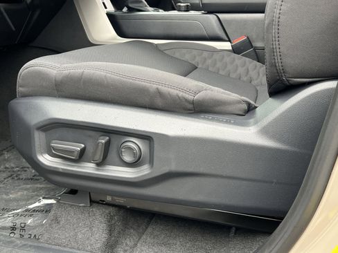 New 2026 Toyota Tundra SR5 image 10